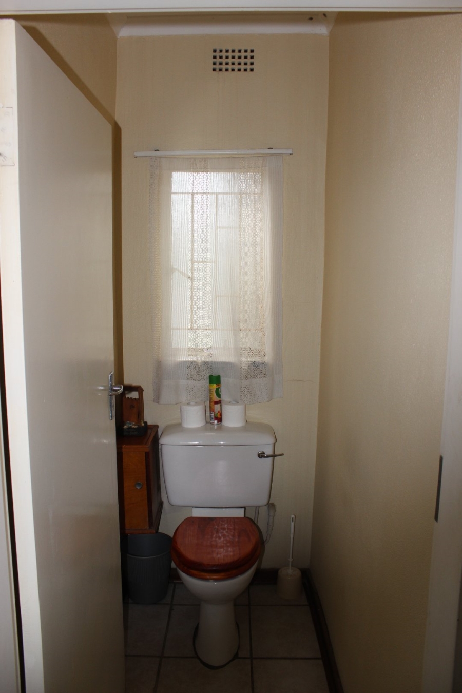 6 Bedroom Property for Sale in Deneysville Free State